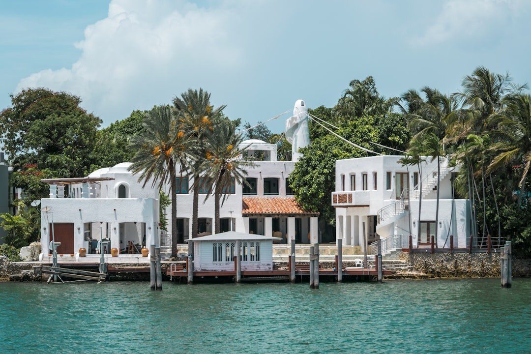 luxury seaside celebrity home
