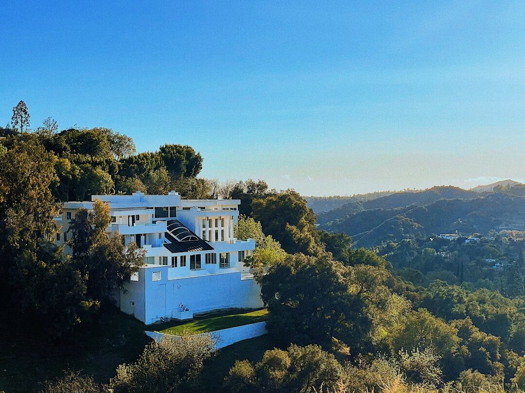hollywood celebrity mansion exterior